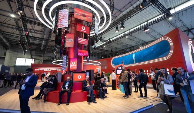 Mobil Dünya Kongresi'nde Vodafone standına yoğun ilgi