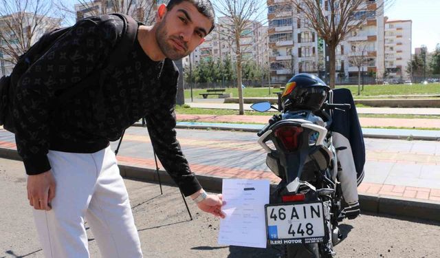 Motosiklet sürücüsüne 'emniyet kemeri takmamak' cezası