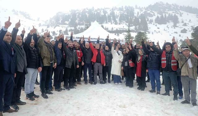 Muhsin Yazıcıoğlu, vefatının 17. yılında Keş Dağı'nda anıldı