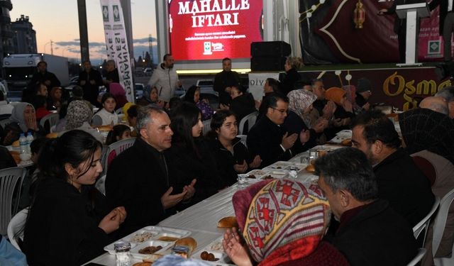 Osmaniye Belediyesi'nden 'Hep Birlikte Mahalle İftarı' buluşması
