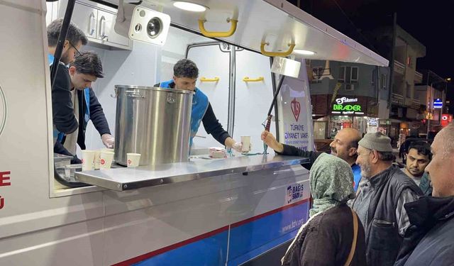 Osmaniye'de Kadir Gecesi'nde camiler doldu taştı