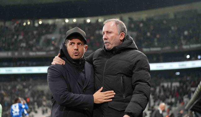 Sergen Yalçın, Emre Belözoğlu'na karşı ilk galibiyetini aldı