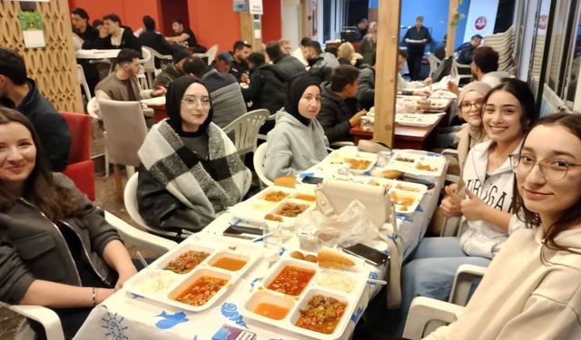 Söke'de lise öğrencileri iftar programında buluştu
