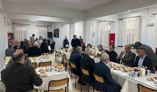 Tavşanlı'da Sanayici ve Eğitimciler 'Hamilik' iftarında buluştu
