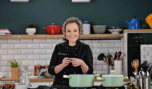 Türk mutfağı şefi Özlem Mekik 'Yılın En İyi Kadın Şefi' seçildi