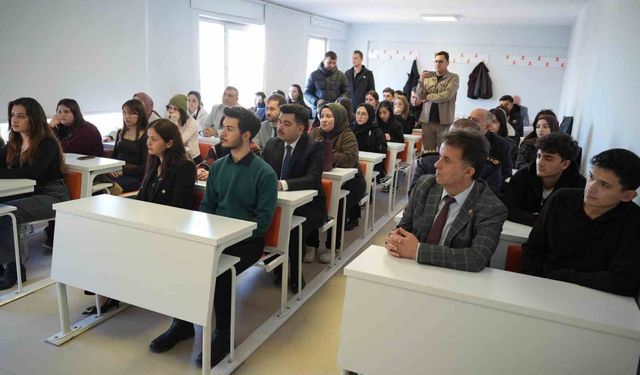 Türkeli MYO'da afet yönetimi eğitimi