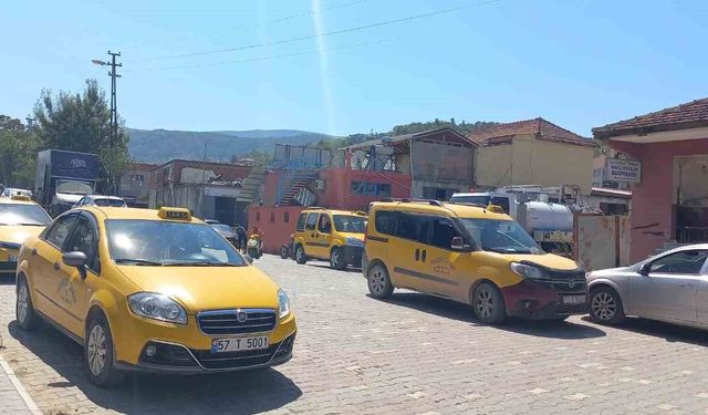 Türkeli'de taksi ücretlerine zam