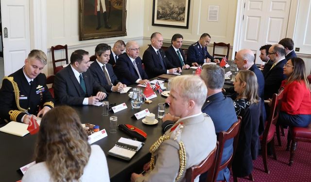 Türkiye ve İngiltere arasında Eurofighter Typhoon Projesi kapsamında uçakların idame ve işletmesine yönelik teknik ve lojistik destek sözleşmesi imzalandı