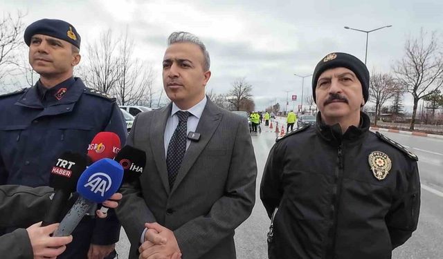 Vali Çiçek: 'Bayramda vatandaşımızın huzuru için sahadayız'