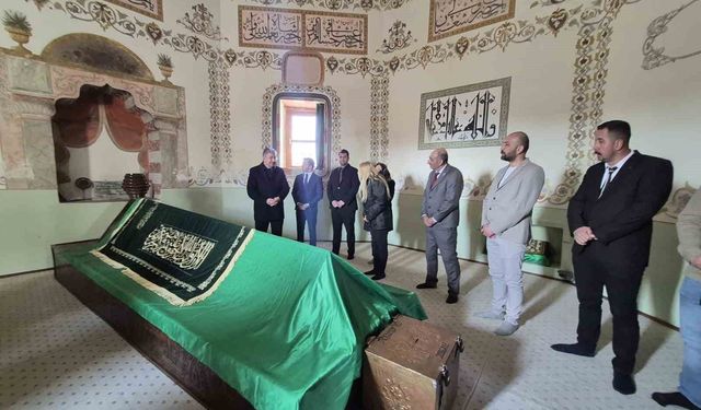 Vali Erdinç Yılmaz Seyitgazi'de tarihi mekanları yerinde inceledi