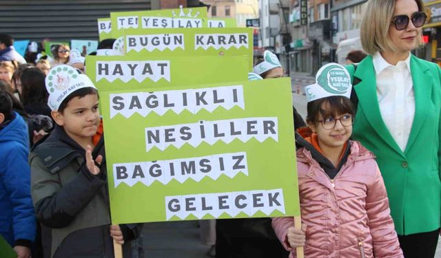 Yeşilay'dan Uşak'ta farkındalık yürüyüşü