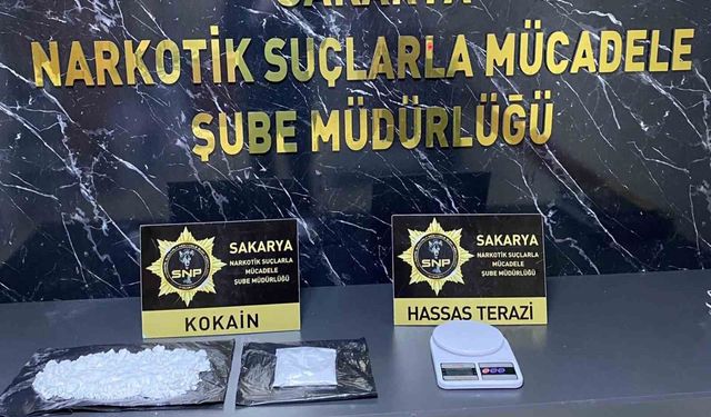 Yolcu otobüsünde yarım kilo kokain ele geçirildi: 2 kişi tutuklandı