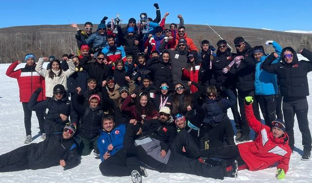 Yüksekovalı kayakçılar Türkiye şampiyonasına damga vurdu