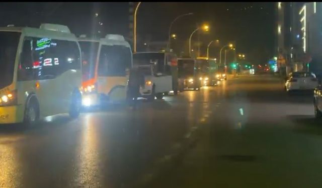 Zam konusundan anlaşma çıkmayınca Bursa'da otobüsçüler konvoyla eylem yaptı