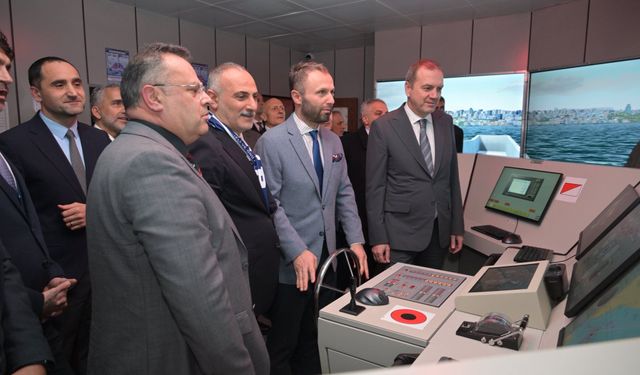 Turgut Kıran Denizcilik Fakültesi'nde Simülatörlü eğitim