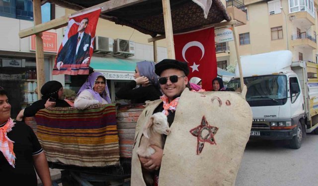 27. Geleneksel Kumluca Tarım ve Seracılık Festivali Yörük Göçü ile başladı