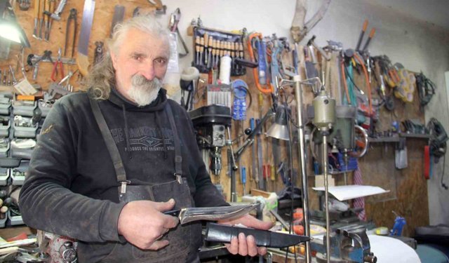 40 yaşında çırak oldu, Giresun'un bıçak mirasını yaşatıyor