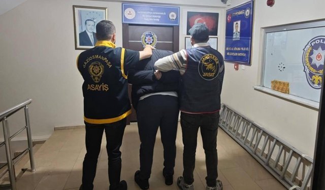 52 ayrı suçtan 33 yıl 6 ay hapis cezası bulunan firari JASAT operasyonuyla yakalandı