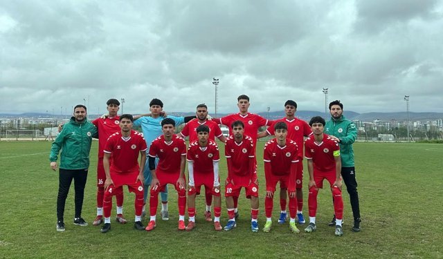 Adil Sani Konukoğlu Spor Lisesi Gençler A Kız Futbol Takımı Türkiye finallerinde