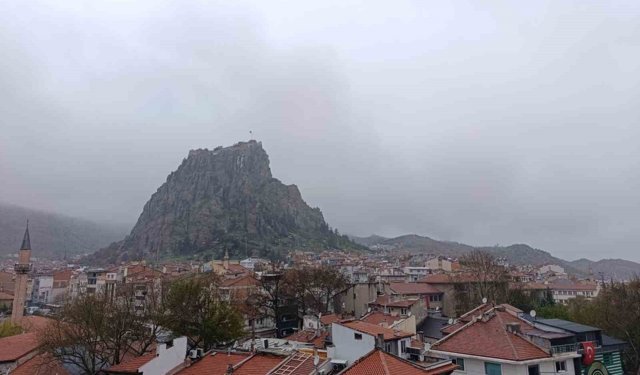 Afyonkarahisar'da yağmur etkili oldu