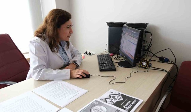 'Ağrı Tedavisinde Bitkisel Yaklaşımlar' kitabı raflarda