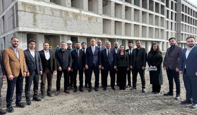 Ağrı'da sağlık yatırımları sahada incelendi