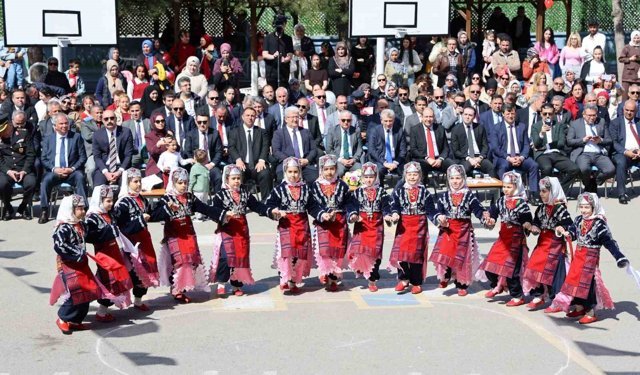 Aksaray'da 23 Nisan coşkuyla kutlandı