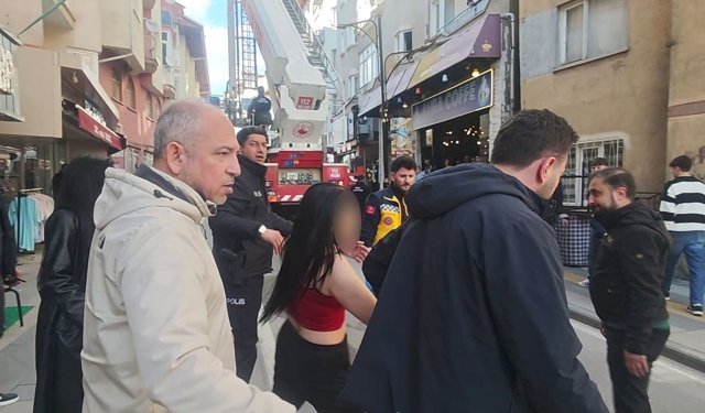 Alkolün etkisindeki kadın polise zor anlar yaşattı