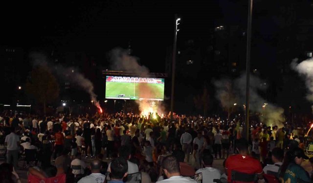 Amed Sportif Faaliyetler'in, Süper Lig heyecanı için dev ekranlar kurulacak
