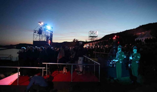 Anzaklar, 'Şafak Ayini' ile atalarını andı