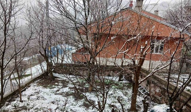 Ardahan yine karla kaplandı