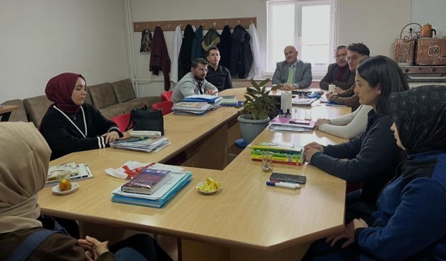 Aydıntepe'de öğretmenlerle öz değerler konuşuldu