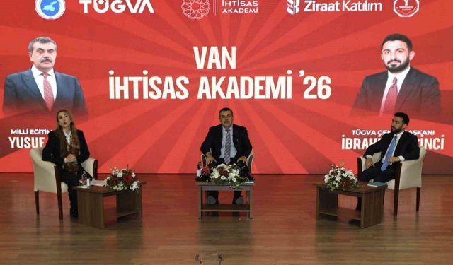 Bakan Tekin'den o sendikaya tepki: 'Burası muz cumhuriyeti değil, hukuk devletidir'
