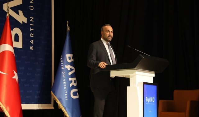 BARÜ'de düzenlenen etkinlikte aile ve gençlik konuşuldu