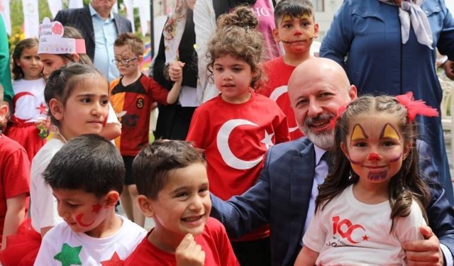 Başkan Çolakbayrakdar'dan çocuk şenliğine davet