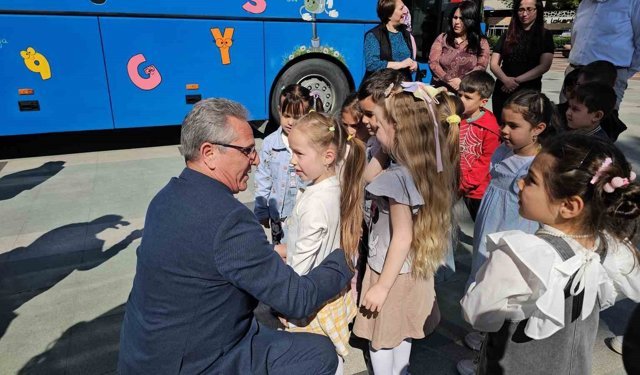 Başkan Tetik: 'Çocuklarımızın mutluluğu her şeye değer'
