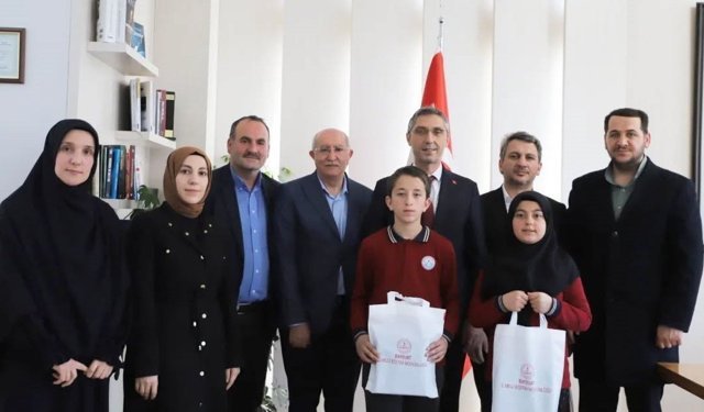 Bayburtlu bölge birincisi öğrenciler ödüllendirildi