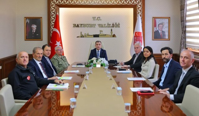 Bayburt'ta çığ riskine karşı değerlendirme toplantısı yapıldı