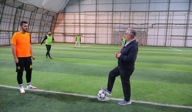 Bayburt'ta din görevlileri arasında futbol turnuvası başladı