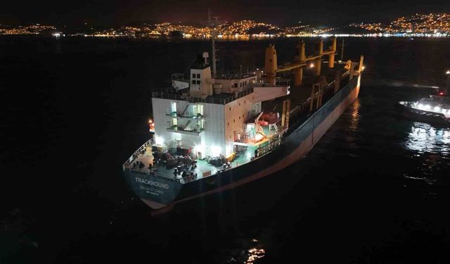 Boğaz'da gemi arızası: Trafik çift yönlü askıya alındı