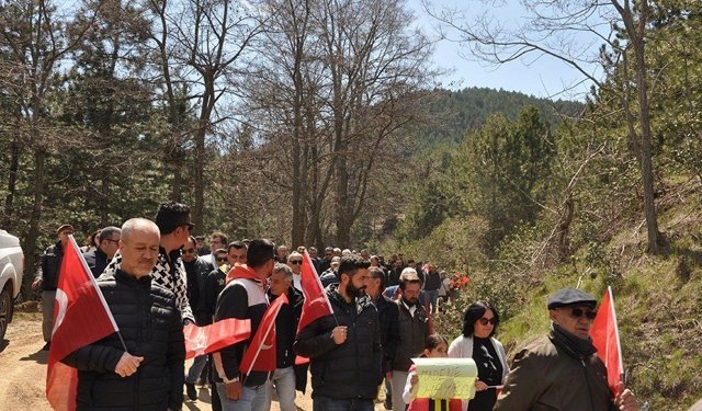 Buldan'da göstericiler maden sahasında yürüyüş gerçekleştirdi