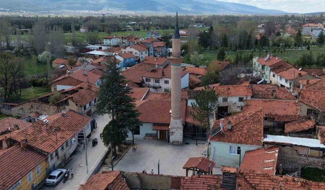 Caminin duvar boşluğundaki sır yüzyıllar sonra ortaya çıktı