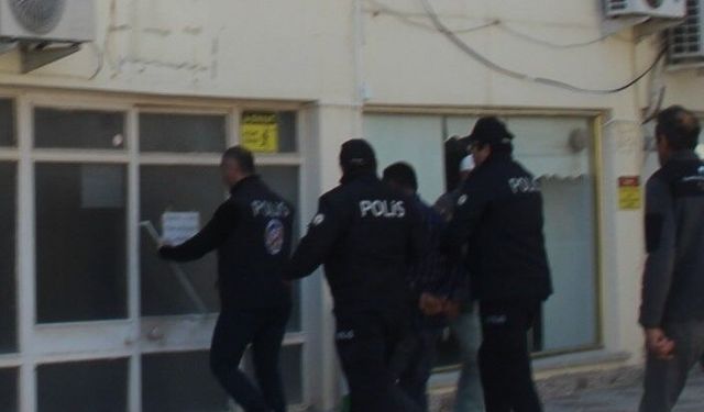 Çanakkale'de tartıştığı eşini av tüfeğiyle öldüren adam tutuklandı