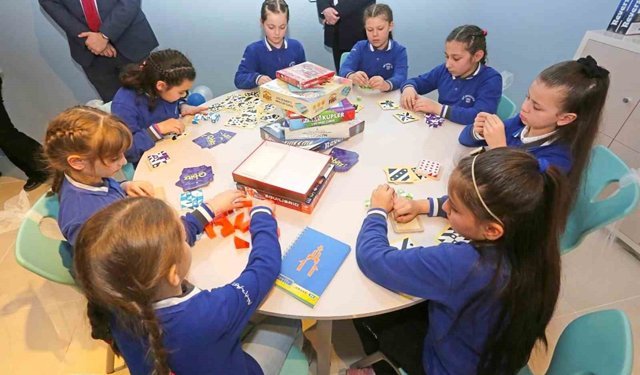 Canik'te 27 akıl ve zeka sınıfı öğrencilerle buluştu