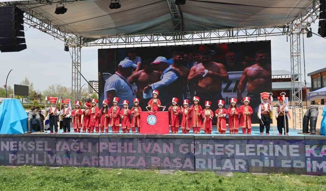 CHP'lilerin sırt döndüğü çocuklar er meydanına çıktı