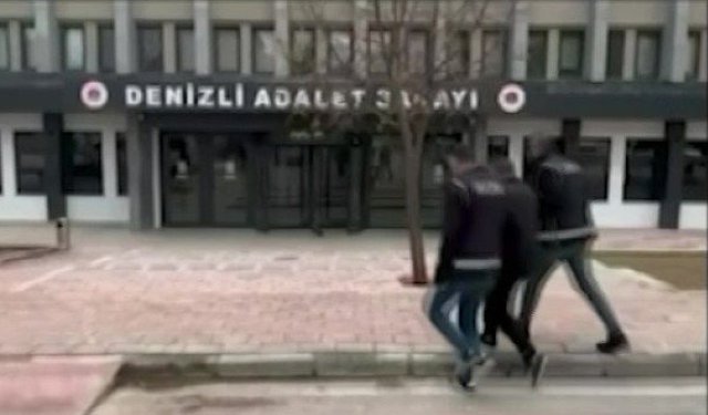 Denizli'de 30 milyon liralık sarma sigara tırın dorsesinden çıktı