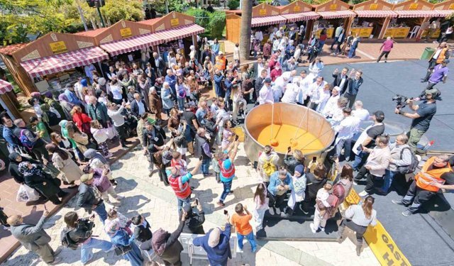 Dev tencereden 5 bin kişiye çorba