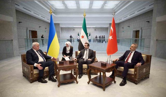Dışişleri Bakanı Fidan, Suriyeli ve Ukraynalı mevkidaşları ile üçlü görüşme gerçekleştirdi