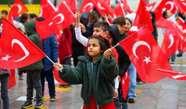 Elazığlı minikler milli takımın başarısını coşkuyla kutladı