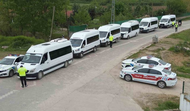Erbaa'da kurallara uymayanlara servis sürücülerine ceza yağdı